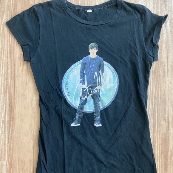 Retro Austin Mahone Pop Star T-Shirt - Picture 3 of 4
